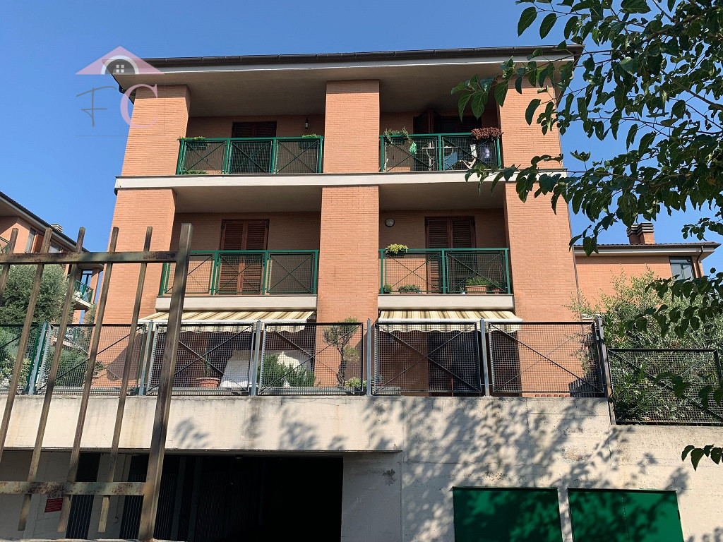 narni scalo- zona residenziale- recente costruzione- ampia metratura- garage- cantina-terrazza-panoramica 2.png